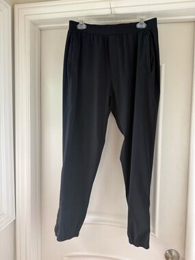 lululemon athletica Men’s Black Jogger Pants